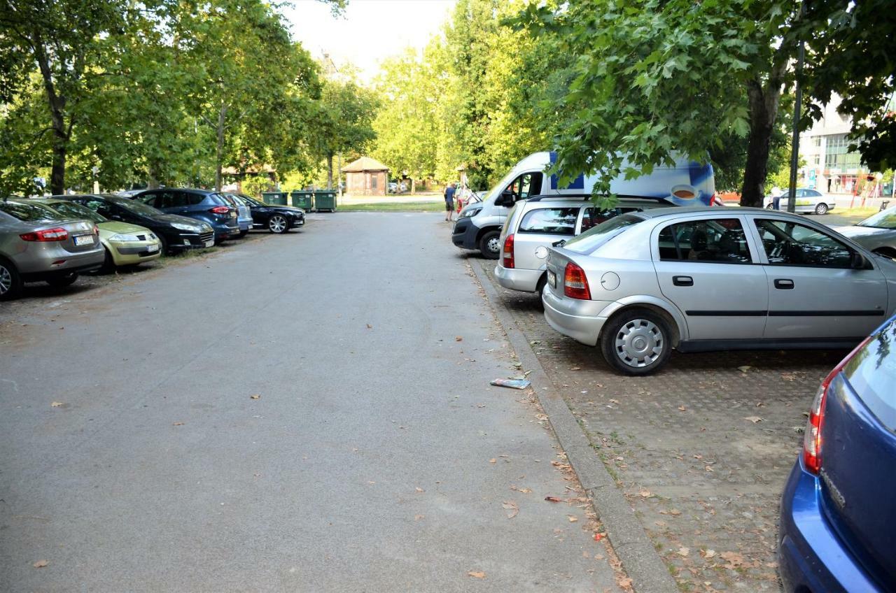Balzak 64M2, Free Parking & Wi-Fi Apartment Novi Sad Ngoại thất bức ảnh